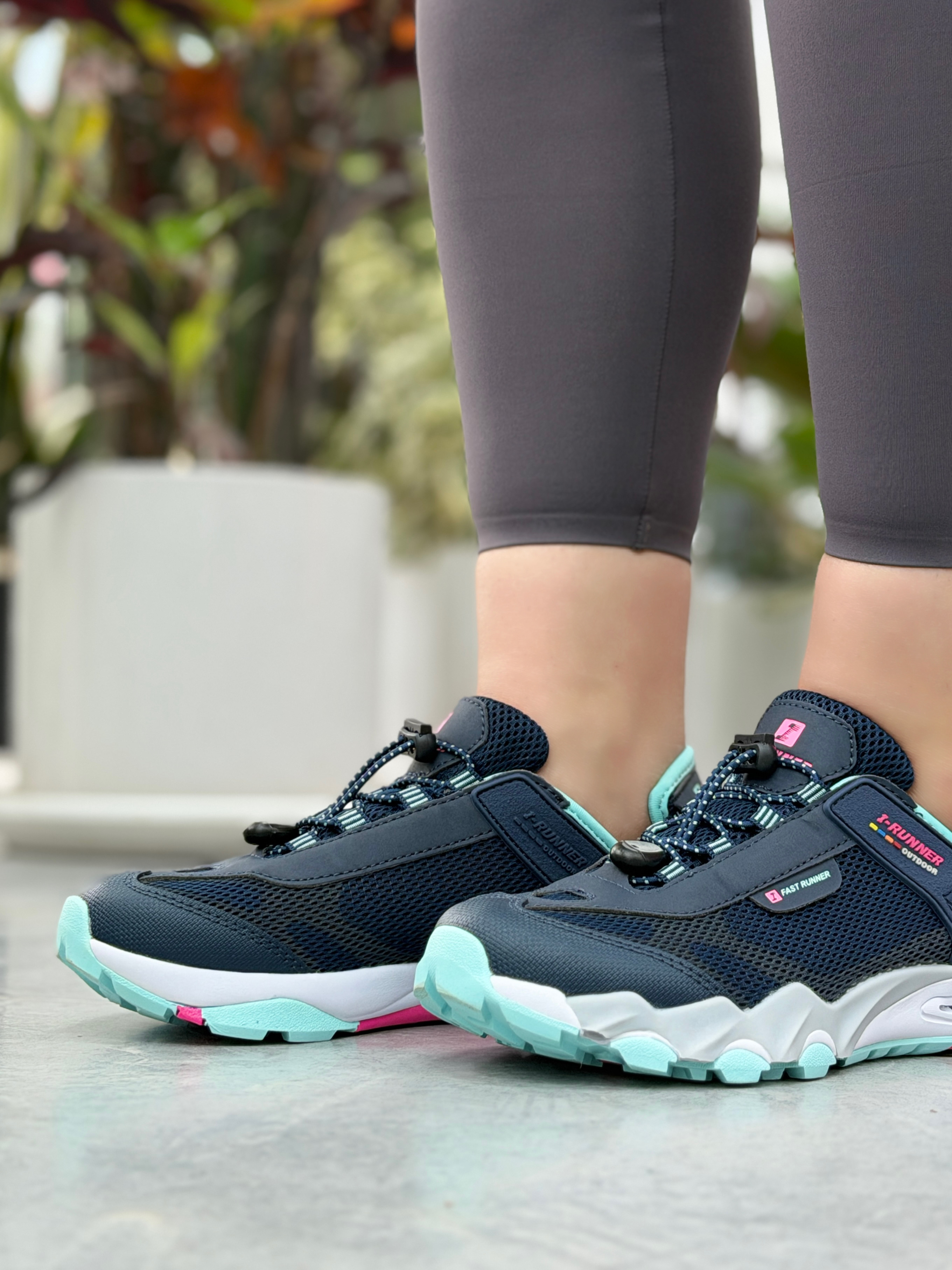 صندل ورزشی زنانه آی رانر اورجینال | فوق سبک و ضد لغزش